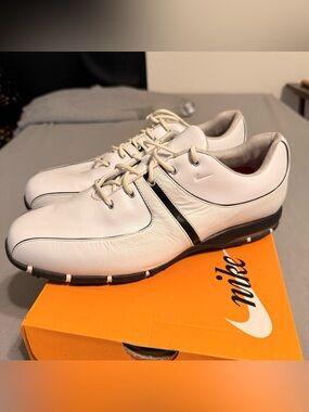 Nike Air Sport Performance Solid White Womens Size Golf Shoes Womens Size 10